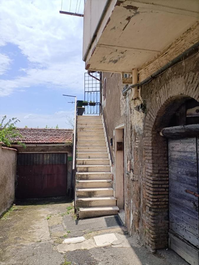Nepi - Intero Alloggio Nel Centro Storico Extérieur photo